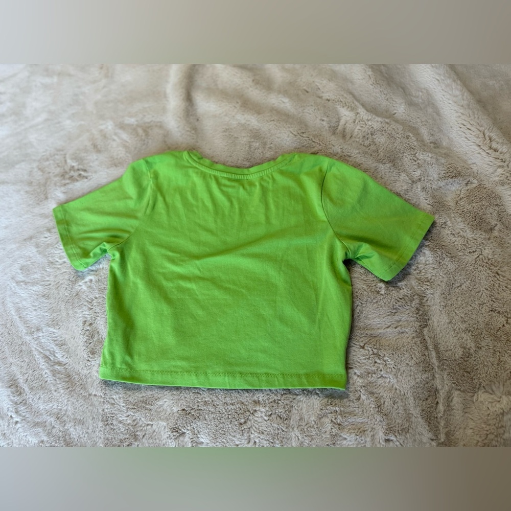 Zenana cropped tee. Size S - Picture 2 of 4